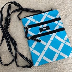 Scout crossbody